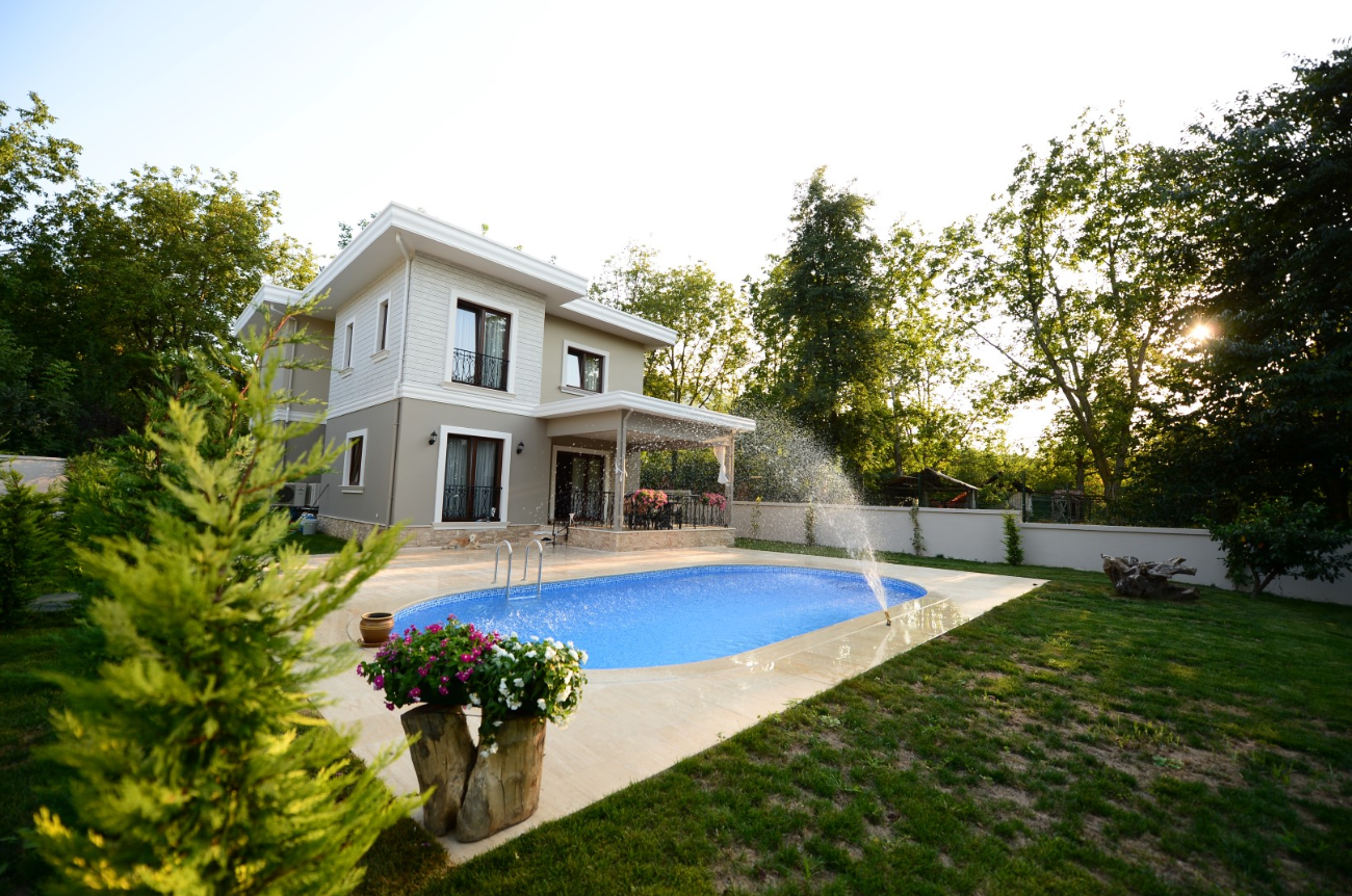 8 villa. Villas Istanbul for rent.