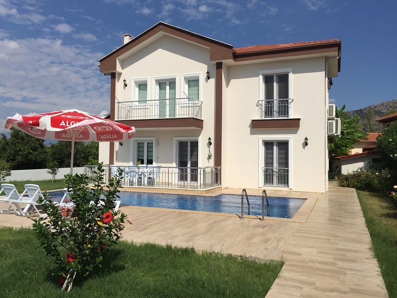 Villa Pepe, Dalyan Bölgesinde, Merkezi Konumda ve 4 Odalı