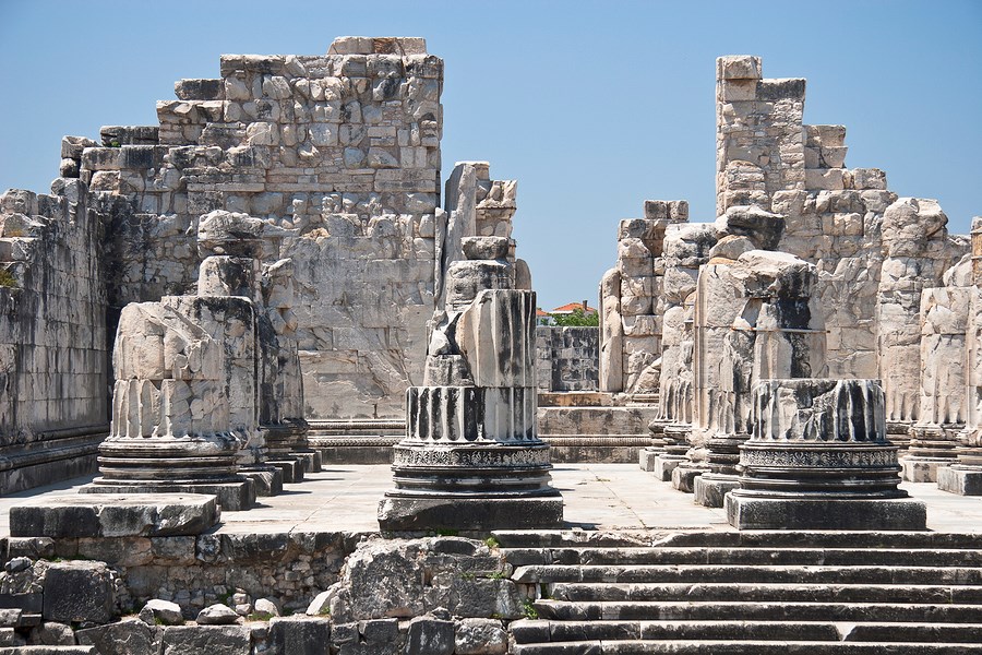 Antik Zamanların Kehanet Merkezi; Apollon Tapınağı Antik Zamanların Kehanet Merkezi; Apollon Tapınağı