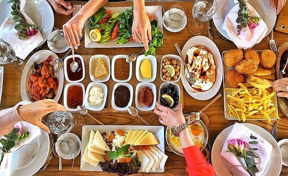Sapanca'da Nerede Yemek Yenir Sapanca'da Nerede Yemek Yenir