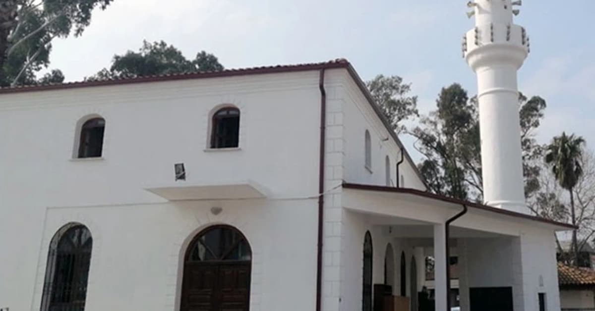 Hacı Bey Camii