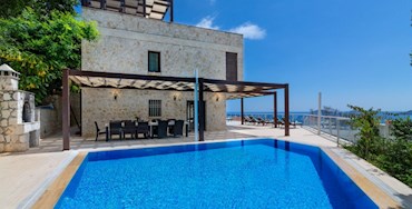 Villa Deep Villa Deep