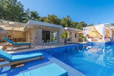 Villa Tango Villa Tango
