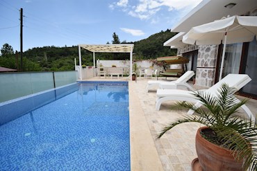 Villa Yek Villa Yek