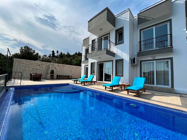 Villa Moonveil